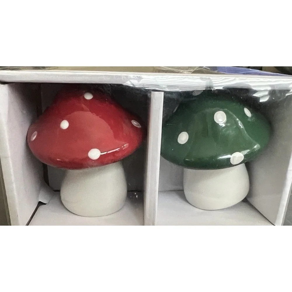 Ceramic Mushroom Salt & Pepper Shaker Set Pink & Green Polka Dot 2.75
